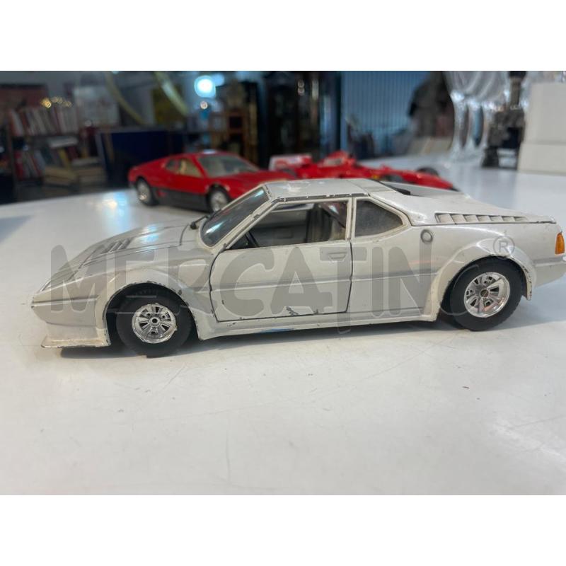 MODELLINO AUTO  BURAGO MADE IN ITALY BMW M1 SCALA 1-24 BIANCA | Mercatino dell'Usato Teramo 2
