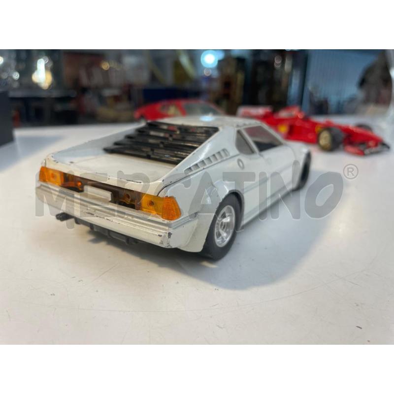 MODELLINO AUTO  BURAGO MADE IN ITALY BMW M1 SCALA 1-24 BIANCA | Mercatino dell'Usato Teramo 3