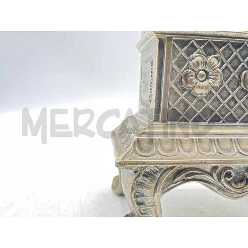 OROLOGIO DA TAVOLO IN METALLO SILVER EPOCA MECCANISMO MANUALE  | Mercatino dell'Usato Teramo 4