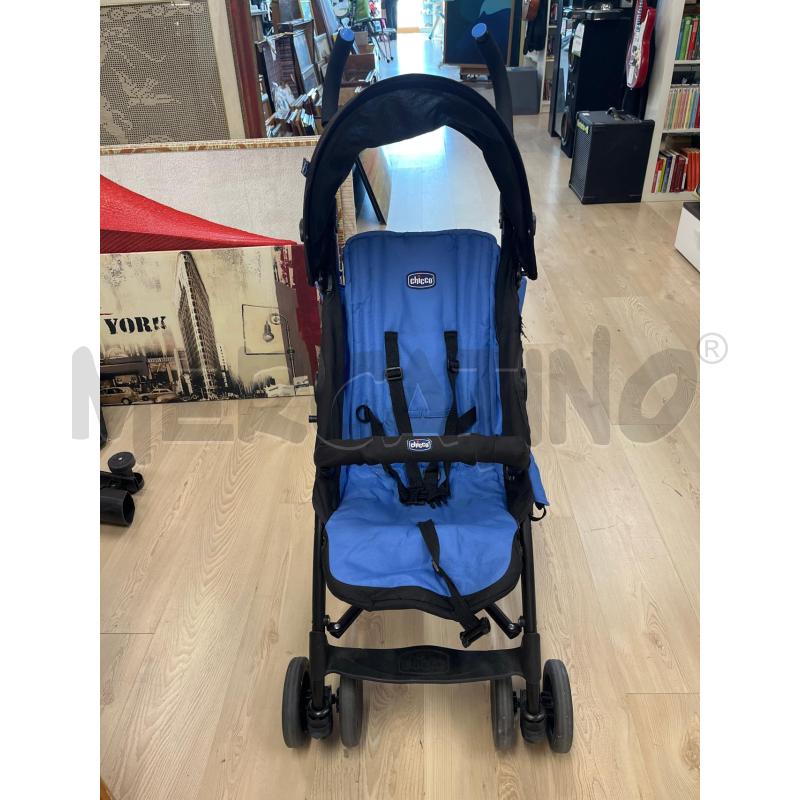 PASSEGGINO CHICCO AZZURRO E NERO CHIUSURA FACILE | Mercatino dell'Usato Teramo 1