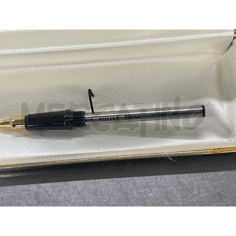 PENNA A SFERA NERA FINITURE DORATE | Mercatino dell'Usato Teramo 4