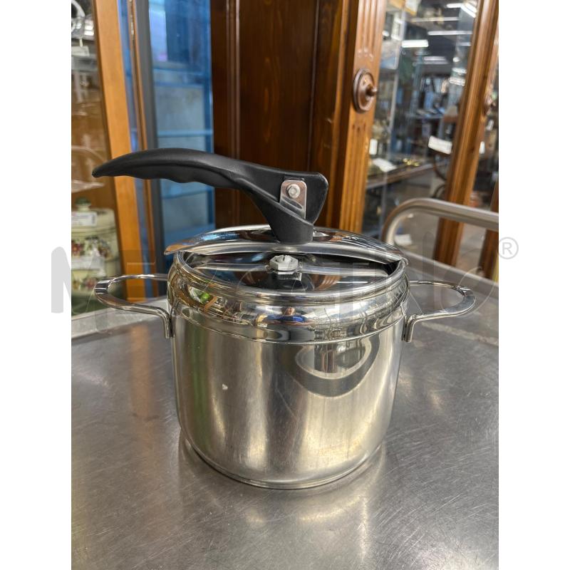PENTOLA A PRESSIONE KASANOVA ACCIAIO INOX | Mercatino dell'Usato Teramo 1