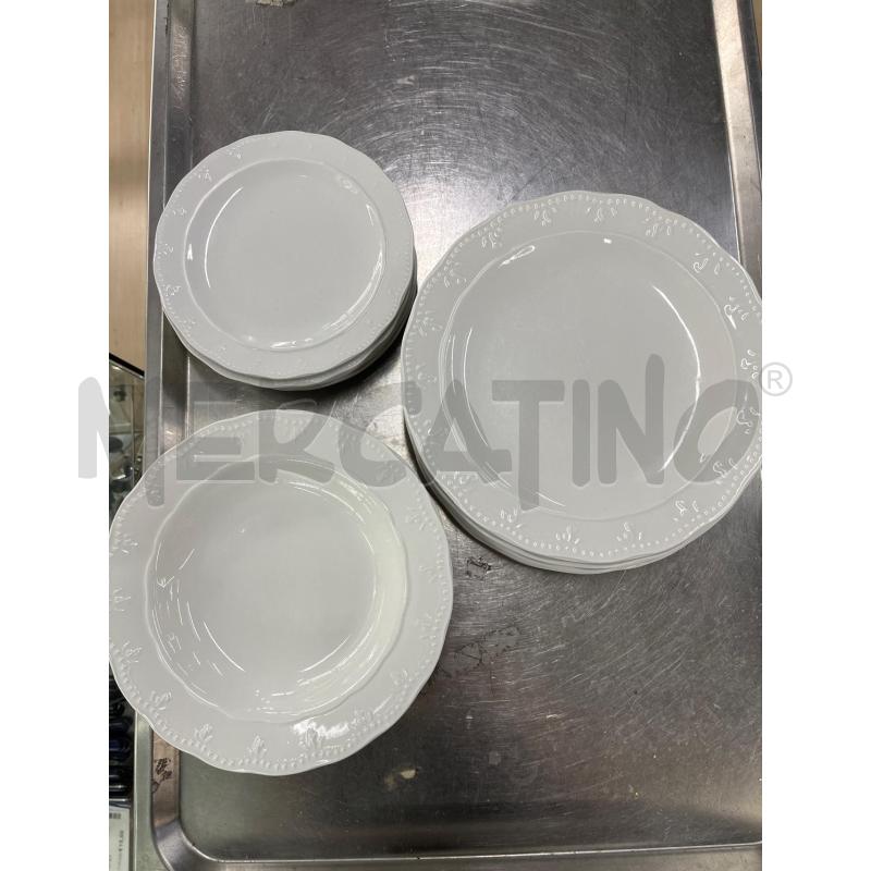 PIATTI PZ. 6+6+6 BIANCHI SHABBY SUCIT | Mercatino dell'Usato Teramo 1