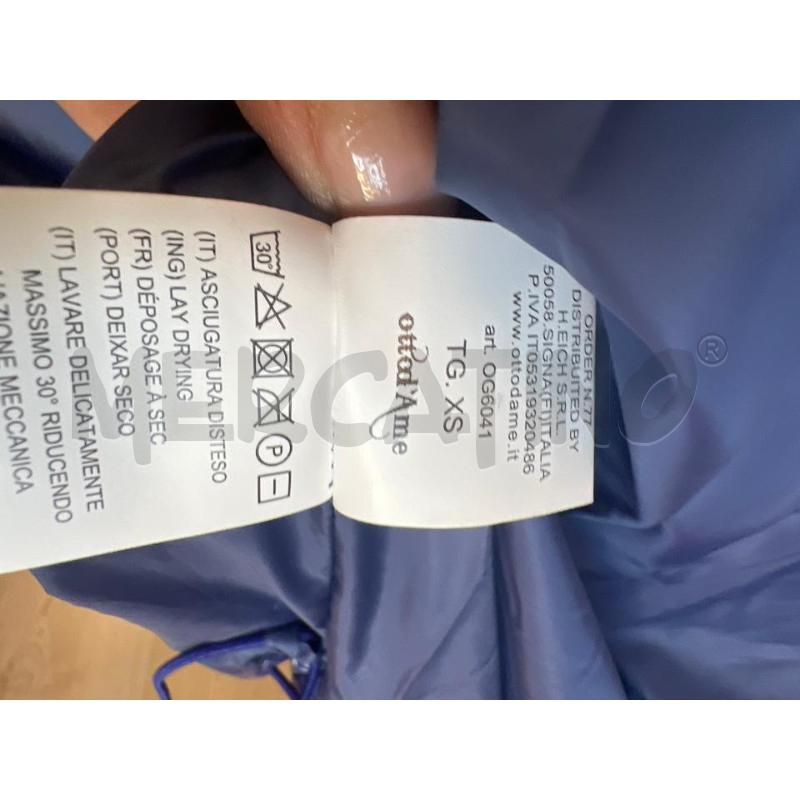 PIUMINO DONNA OTTO D'AME VIOLA LUCIDO CON CAPPUCCIO | Mercatino dell'Usato Teramo 4