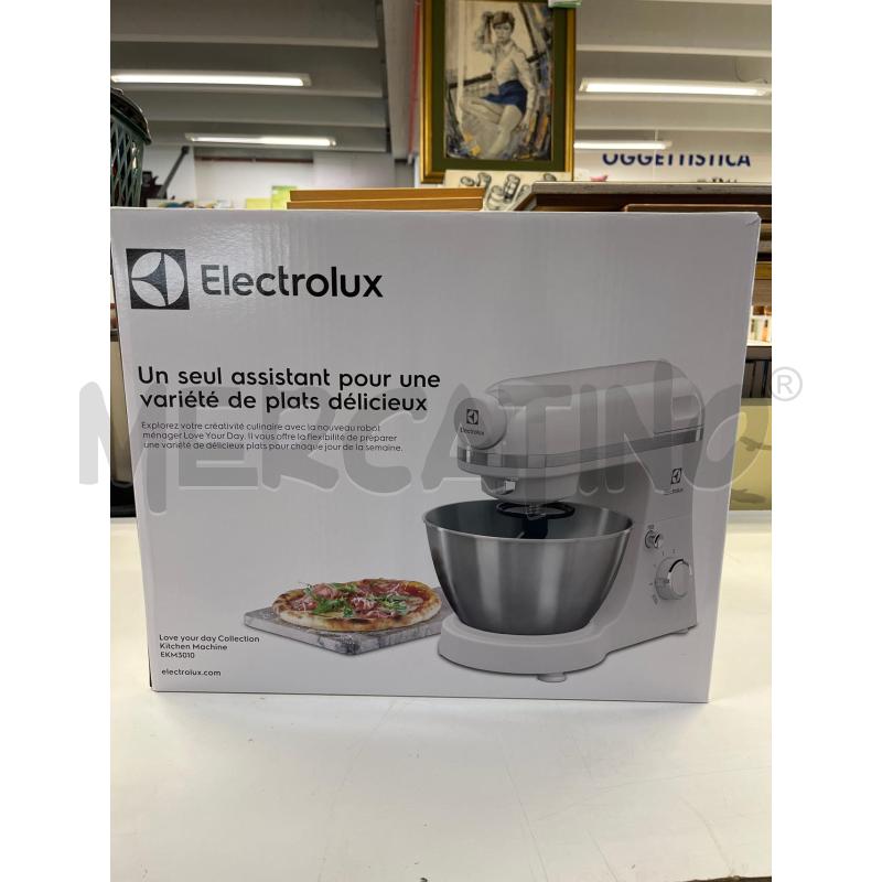PLANETARIA ROBOT IMPASTATRICE ELECTROLUX EKM3010 4LITRI BIANCA | Mercatino dell'Usato Teramo 1