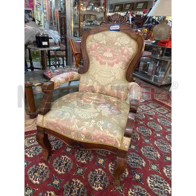 POLTRONA A POZZETTO '800 TESSUTO BEIGE | Mercatino dell'Usato Teramo 1