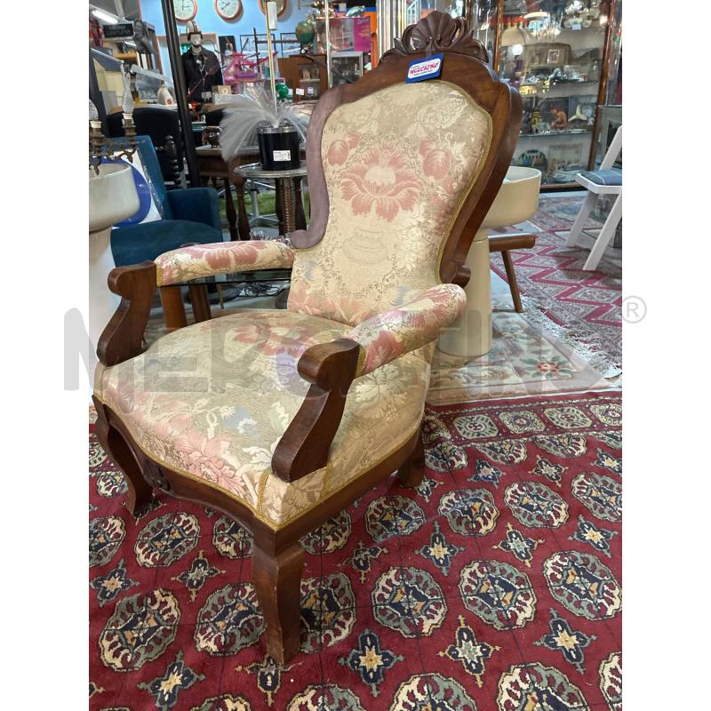 POLTRONA A POZZETTO '800 TESSUTO BEIGE | Mercatino dell'Usato Teramo 2