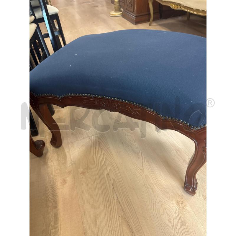 POLTRONA BERGERE IN LEGNO MASSELLO RIVESTIMENTO BLU + POGGIAPIEDI | Mercatino dell'Usato Teramo 3