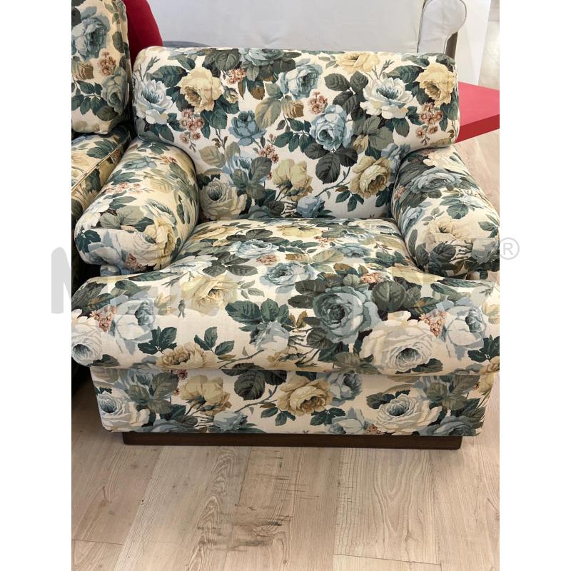 POLTRONA IN LEGNO MASSELLO RIVESTIMENTO IMBOTTITA STOFFA | Mercatino dell'Usato Teramo 3
