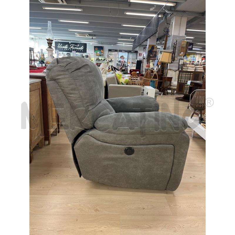 POLTRONA RECLINER ELETTRICO MODERNO GRIGIO STOFFA T ALCANTARA | Mercatino dell'Usato Teramo 2