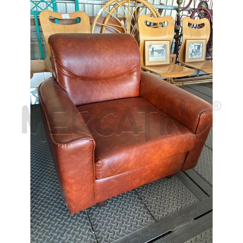POLTRONA SIMILPELLE COL.COGNAC VINTAGE | Mercatino dell'Usato Teramo 2