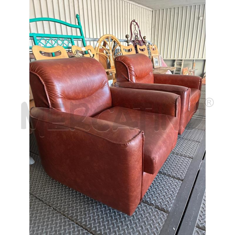 POLTRONA SIMILPELLE COL.COGNAC VINTAGE | Mercatino dell'Usato Teramo 3