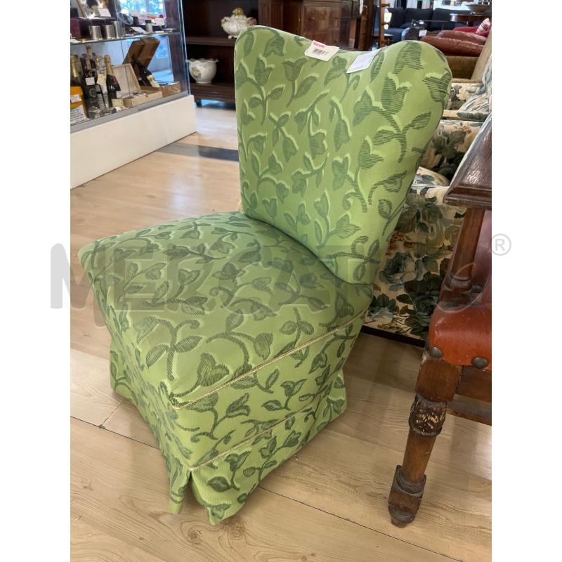 POLTRONCINA DA CAMERA IN STOFFA VERDE | Mercatino dell'Usato Teramo 3