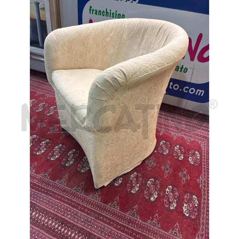 POLTRONCINA STOFFA A POZZETTO  | Mercatino dell'Usato Teramo 2