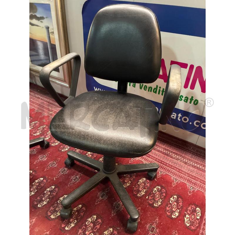 POLTRONCINA USO STUDIO | Mercatino dell'Usato Teramo 3