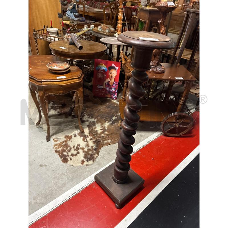 PORTA VASO VECCHIO IN LEGNO COLONNA TORNITA  | Mercatino dell'Usato Teramo 1