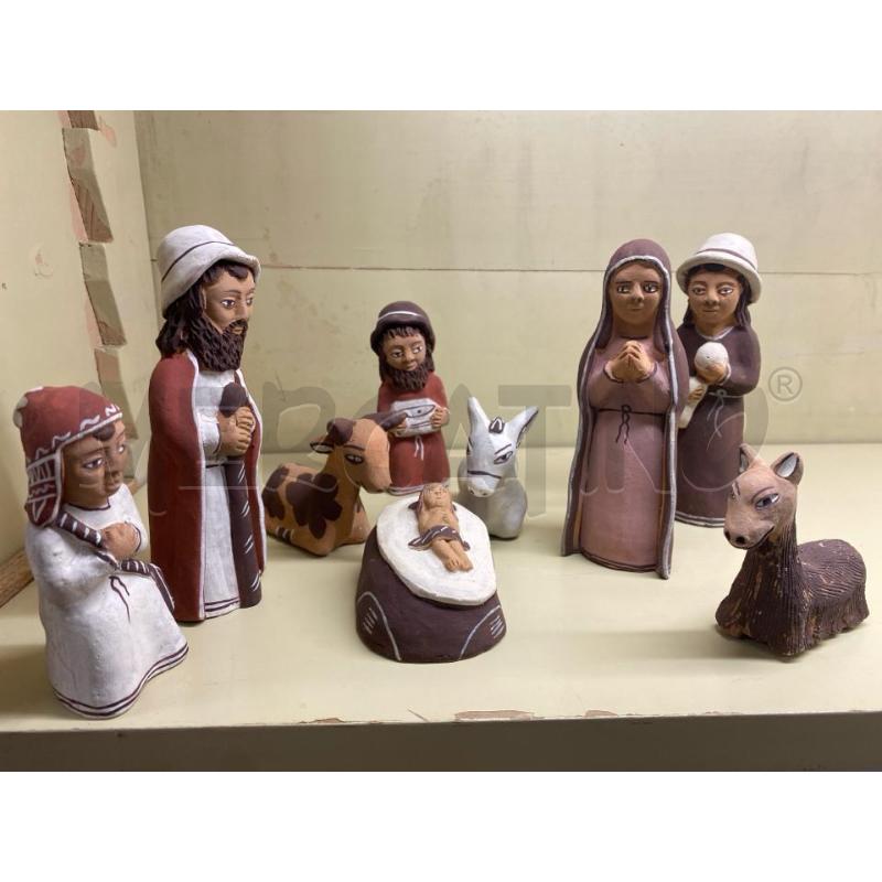 PRESEPE COMPLETO PROBABILE PERUVIANO - 9 ELEMENTI DIPINTI A MANO IN TERRACOTTA | Mercatino dell'Usato Teramo 1