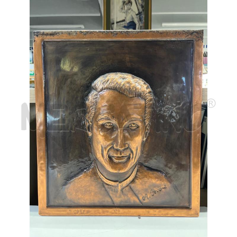 QUADRO EPOCA IN RAME ALTORILIEVO VOLTO UOMO  44X50 | Mercatino dell'Usato Teramo 1