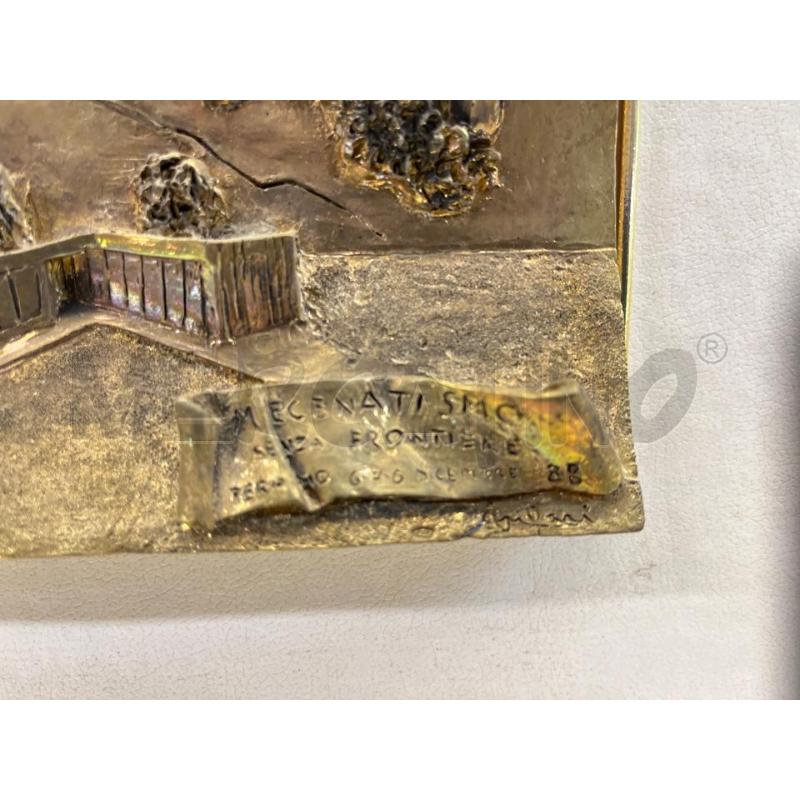 QUADRO RILIEVO DORATO MECENATISMO SENZA FRONTIERE + CORNICE 45X52 | Mercatino dell'Usato Teramo 3