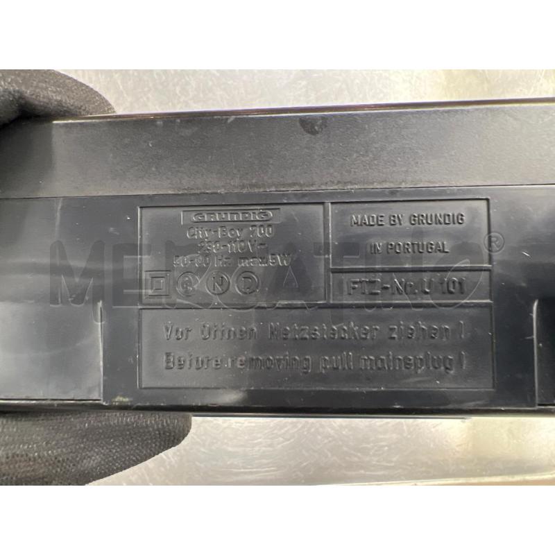 RADIO VINTAGE GRUNDIG CITY BOY 700 | Mercatino dell'Usato Teramo 2