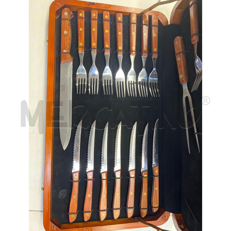 SCATOLA LEGNO CON SERVIZIO DI POSATE CARNE  | Mercatino dell'Usato Teramo 3