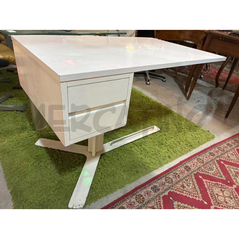 SCRIVANIA SORMANI ANTONELLO MOSCA ITALIA 1970 BIANCA 2 CASSETTI | Mercatino dell'Usato Teramo 3