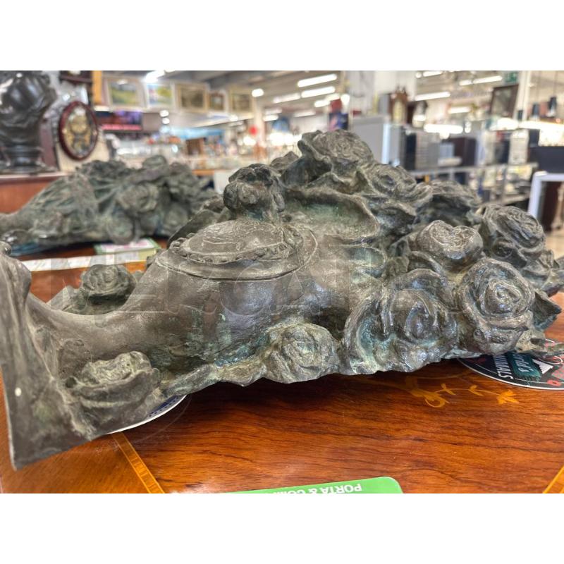 SCULTURA BRONZEA VASO DI FIORI E ROSE EPOCA 40X50CM  | Mercatino dell'Usato Teramo 4