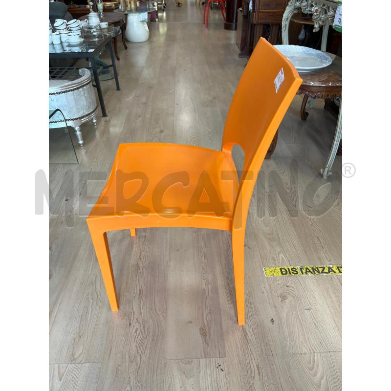 SEDIA PLASTICA ARANCIO IMPILABILE GRAND SOLEIL  | Mercatino dell'Usato Teramo 2