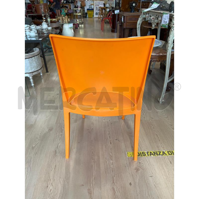SEDIA PLASTICA ARANCIO IMPILABILE GRAND SOLEIL  | Mercatino dell'Usato Teramo 3