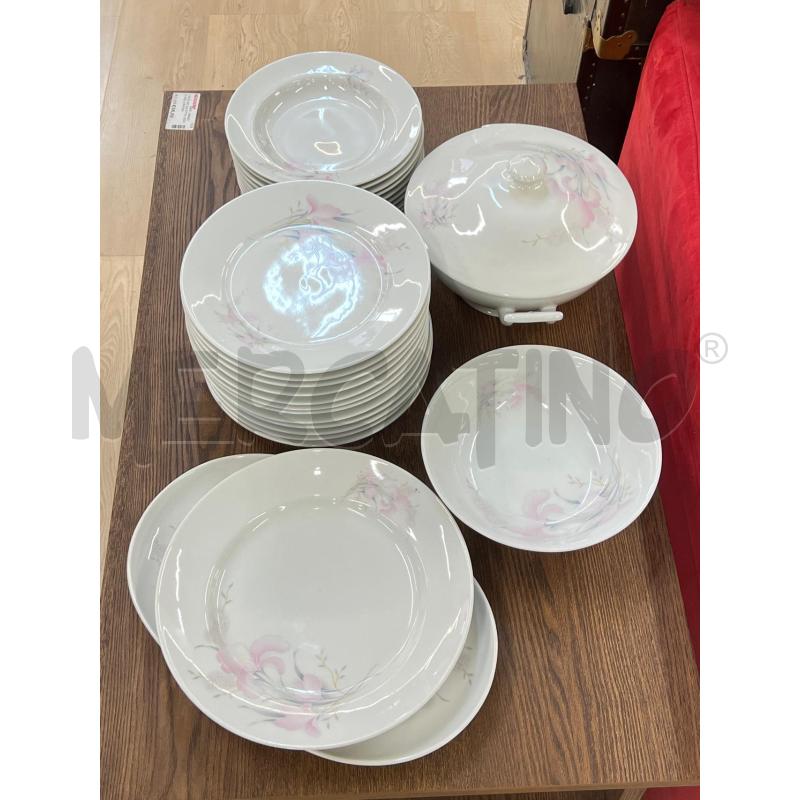 SERVIZIO PIATTI PORCELLANA BIANCO BLU 12+12+ VASS + ZUP | Mercatino dell'Usato Teramo 1