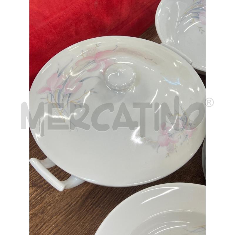 SERVIZIO PIATTI PORCELLANA BIANCO BLU 12+12+ VASS + ZUP | Mercatino dell'Usato Teramo 2