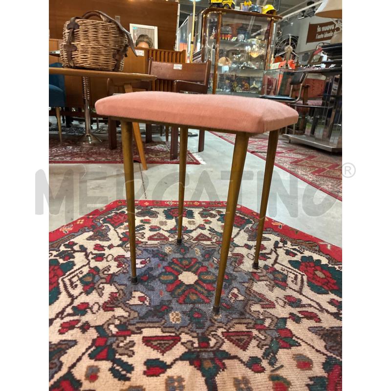 SGABELLO VINTAGE 4 PIEDI METALLO SEDUTA ROSA | Mercatino dell'Usato Teramo 3