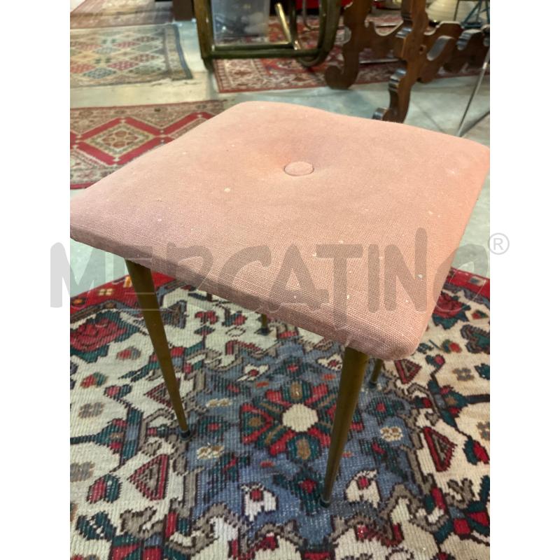 SGABELLO VINTAGE 4 PIEDI METALLO SEDUTA ROSA | Mercatino dell'Usato Teramo 4