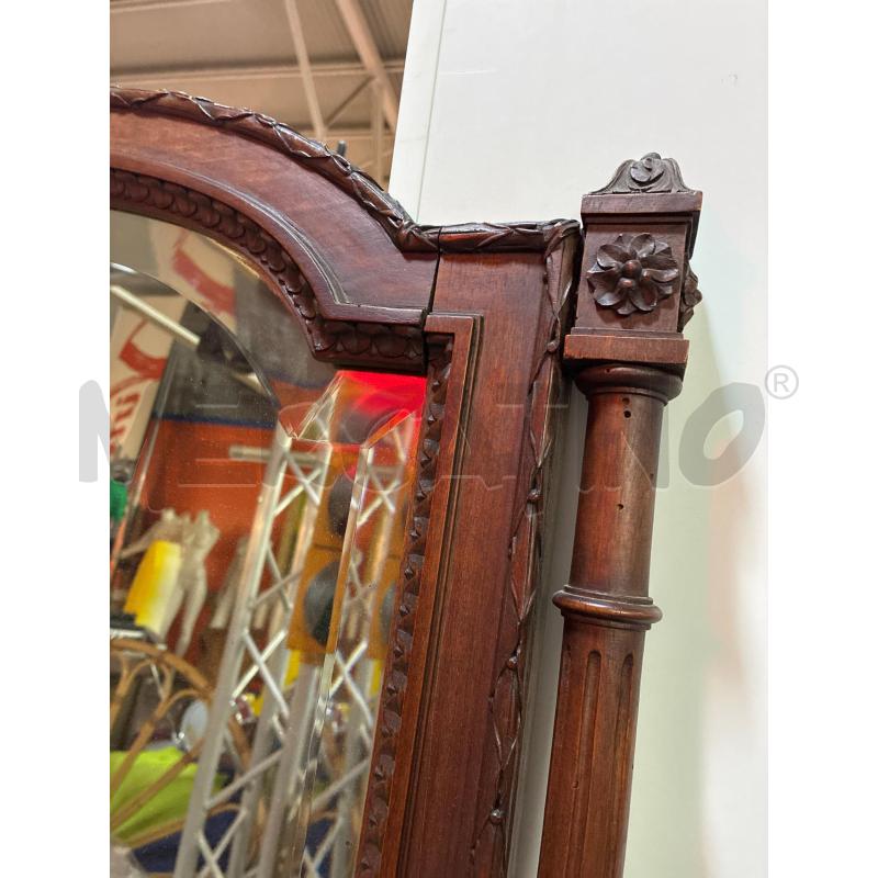 SPECCHIERA INGRESSO LIBERTY LEGNO CON BASE CONTENITORE | Mercatino dell'Usato Teramo 2
