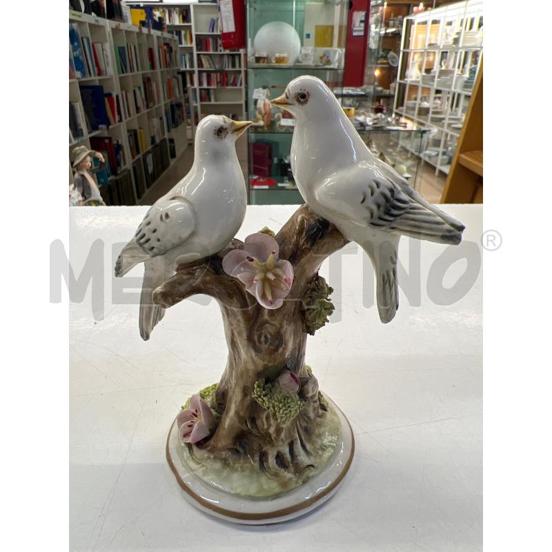 STATUETTA CAPODIMONTE 2 UCCELLINI SU TRESPOLO | Mercatino dell'Usato Teramo 1