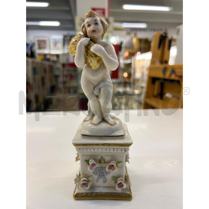 STATUETTA CAPODIMONTE ANGIOLETTO BASETTA CON FIORI | Mercatino dell'Usato Teramo 1