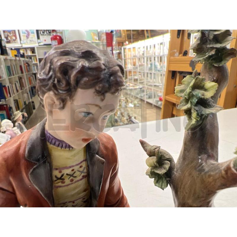 STATUETTA CAPODIMONTE RAGAZZO RACCOGLITORE DI FUNGHI | Mercatino dell'Usato Teramo 4