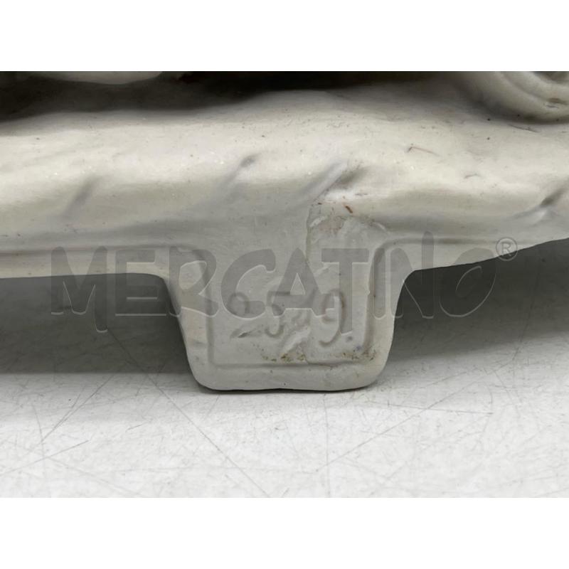 STATUETTA PORCELLANA BIANCA DAMA CON BIGA E PAPERA | Mercatino dell'Usato Teramo 2