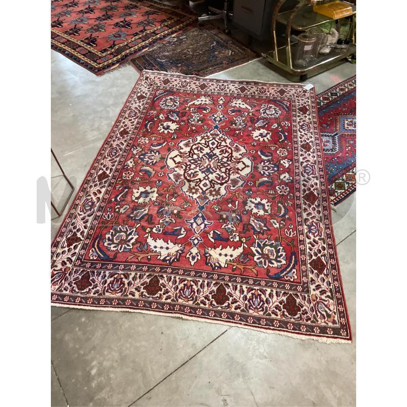 TAPPETO ORIENTALE IN LANA FONDO ROSSO 205X147 | Mercatino dell'Usato Teramo 1