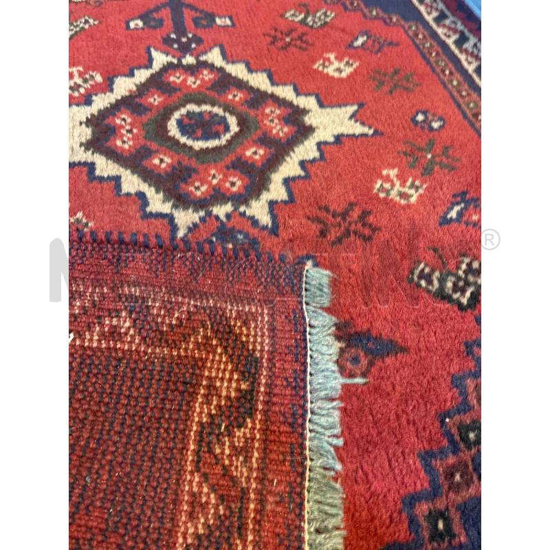 TAPPETO ORIENTALE IN LANA FONDO ROSSO E BLU 106X140  | Mercatino dell'Usato Teramo 4