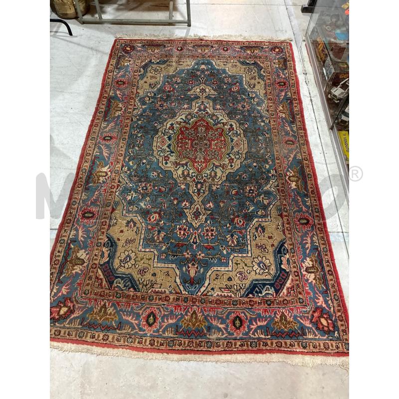 TAPPETO ORIENTALE ROSONE CENTRALE FONDO ROSSO 200X125 | Mercatino dell'Usato Teramo 1