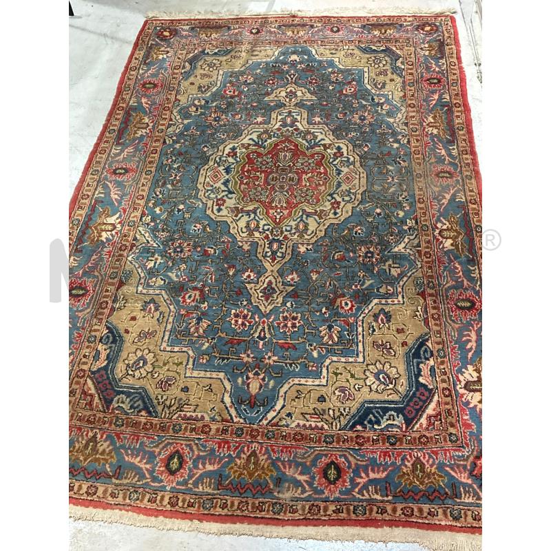 TAPPETO ORIENTALE ROSONE CENTRALE FONDO ROSSO 200X125 | Mercatino dell'Usato Teramo 2