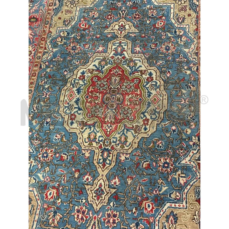 TAPPETO ORIENTALE ROSONE CENTRALE FONDO ROSSO 200X125 | Mercatino dell'Usato Teramo 3