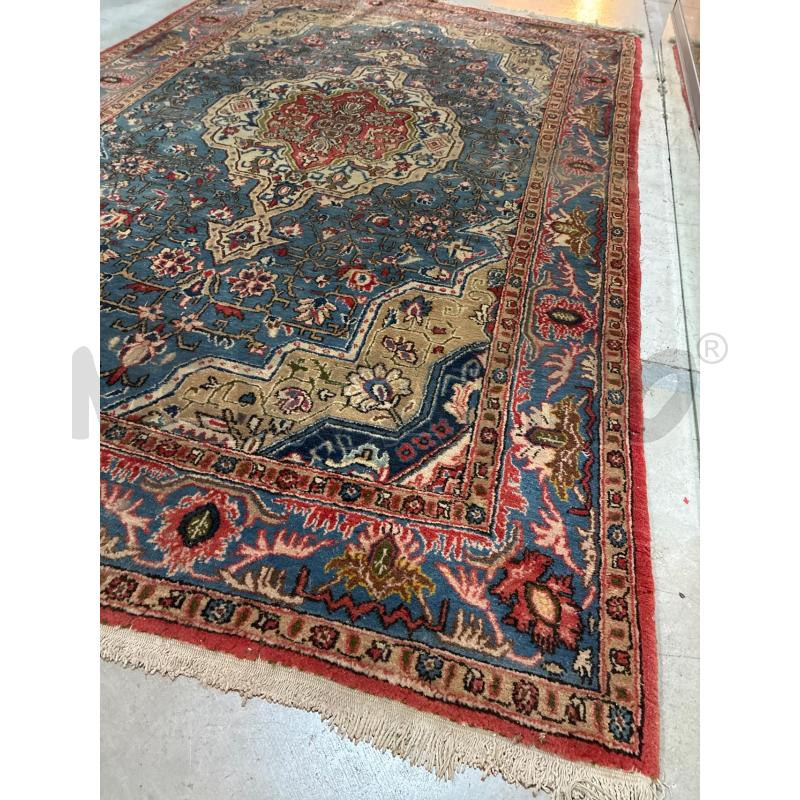 TAPPETO ORIENTALE ROSONE CENTRALE FONDO ROSSO 200X125 | Mercatino dell'Usato Teramo 4
