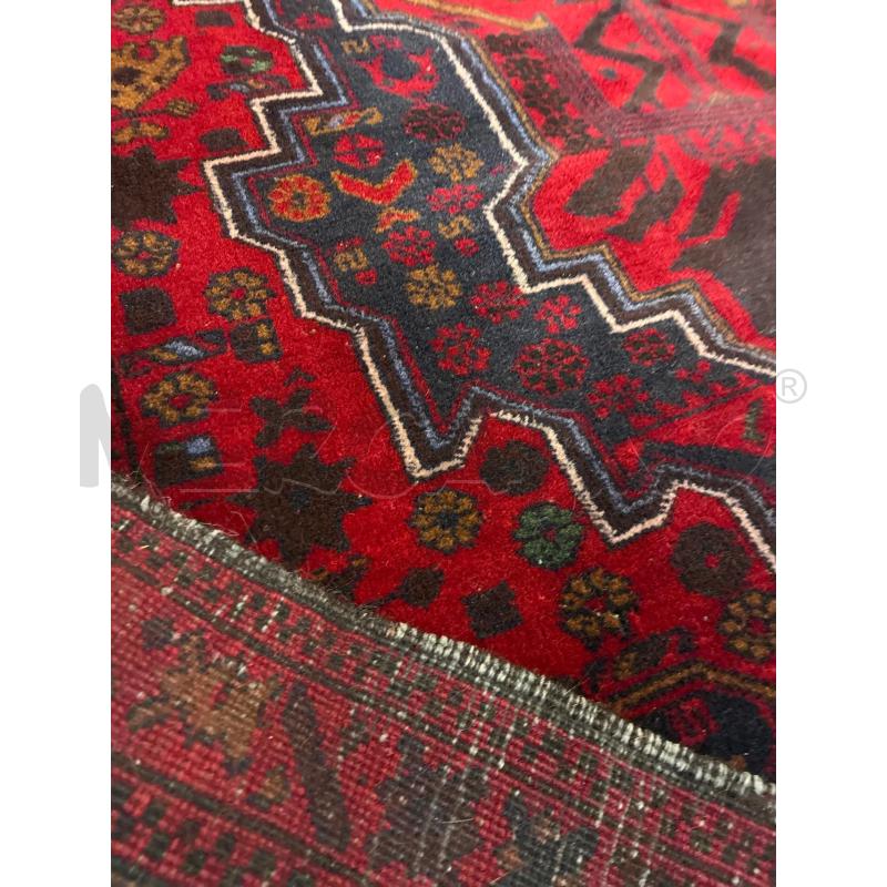 TAPPETO PERSIANO ROSSO SCURO DESIGN GEOMETRICO 210 X 114 | Mercatino dell'Usato Teramo 4