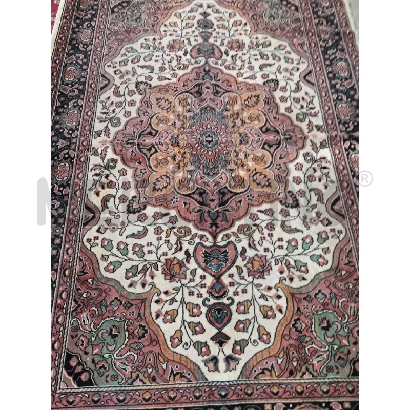 TAPPETO TIPO ORIENTALE TONI BEIGE ROSA 125 X 200 | Mercatino dell'Usato Teramo 2