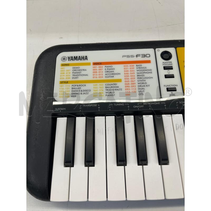 TASTIERA MUSICALE YAMAHA PSS F30 | Mercatino dell'Usato Teramo 2