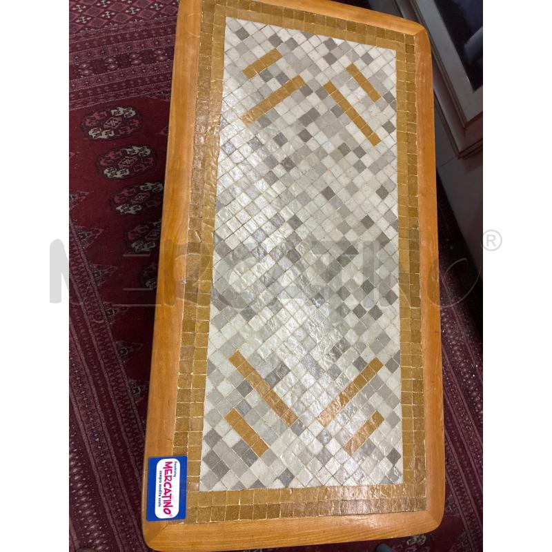 TAVOLINETTO SALOTTO SVIZZERO IN LEGNO CON MOSAICO SOPRA | Mercatino dell'Usato Teramo 2
