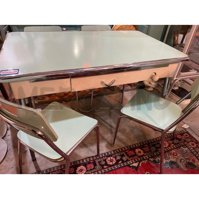 TAVOLINO PIANO FORMICA VERDE FINITURE CROMATE + 4 SEDIE VINTAGE | Mercatino dell'Usato Teramo 2