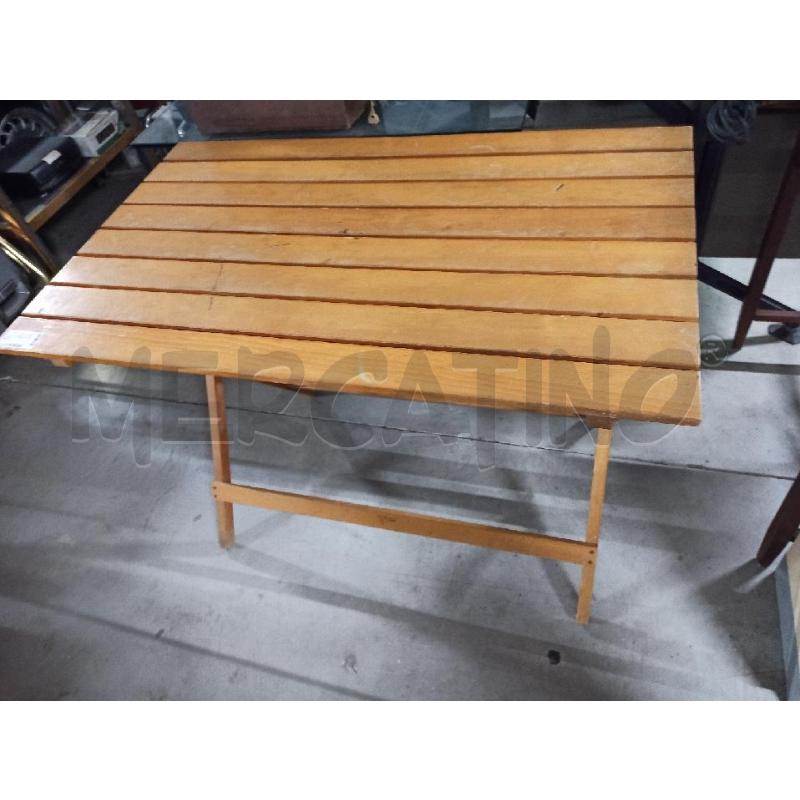 TAVOLINO PIEGHEVOLE LEGNO  | Mercatino dell'Usato Teramo 3